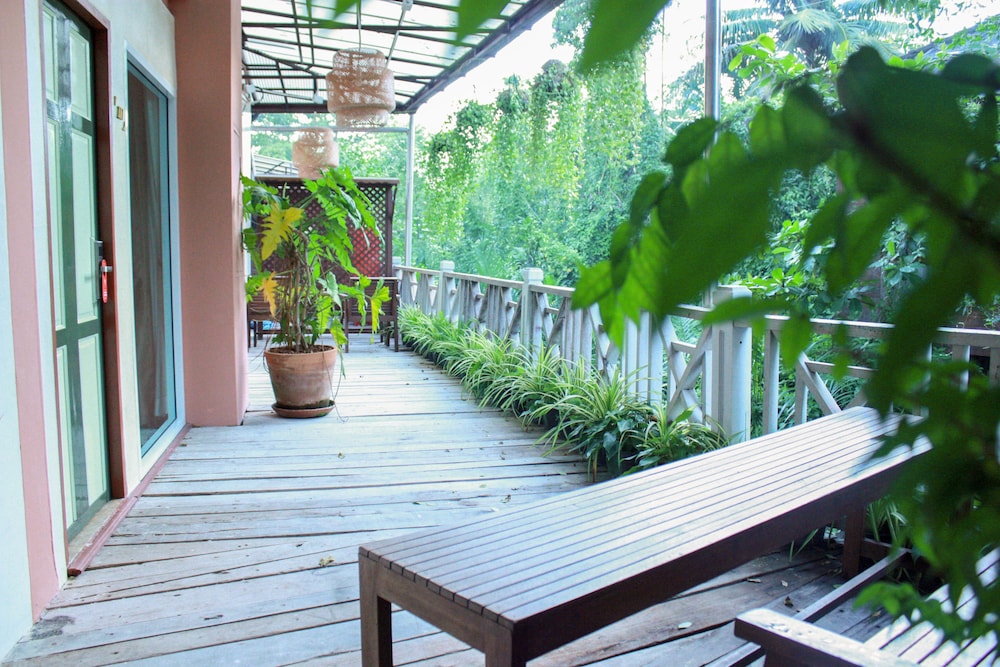 Superior Double or Twin Room, 1 Bedroom, Courtyard Area photo 2