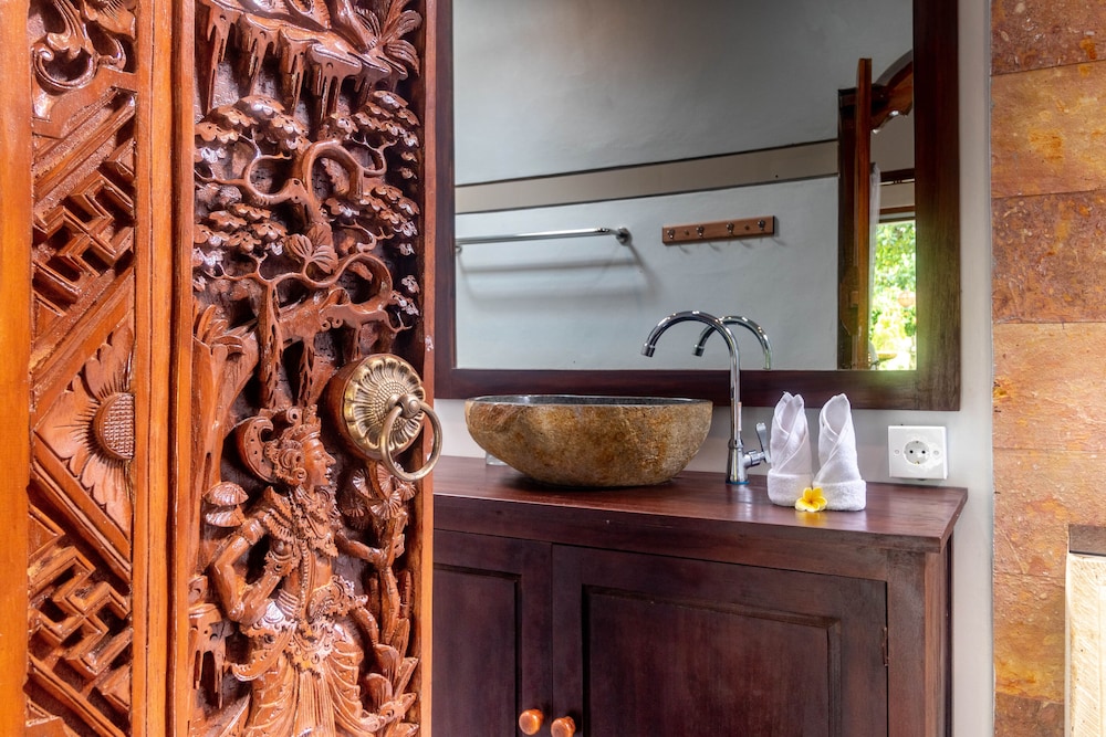 Balinese Suite - Photo 11
