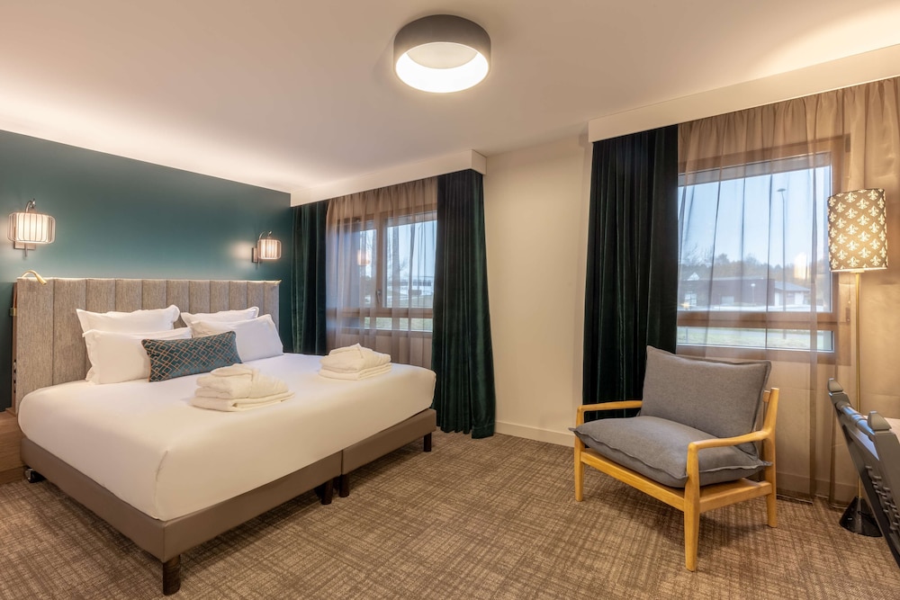 Executive Room, 1 King Bed, Non Smoking - Photo 7