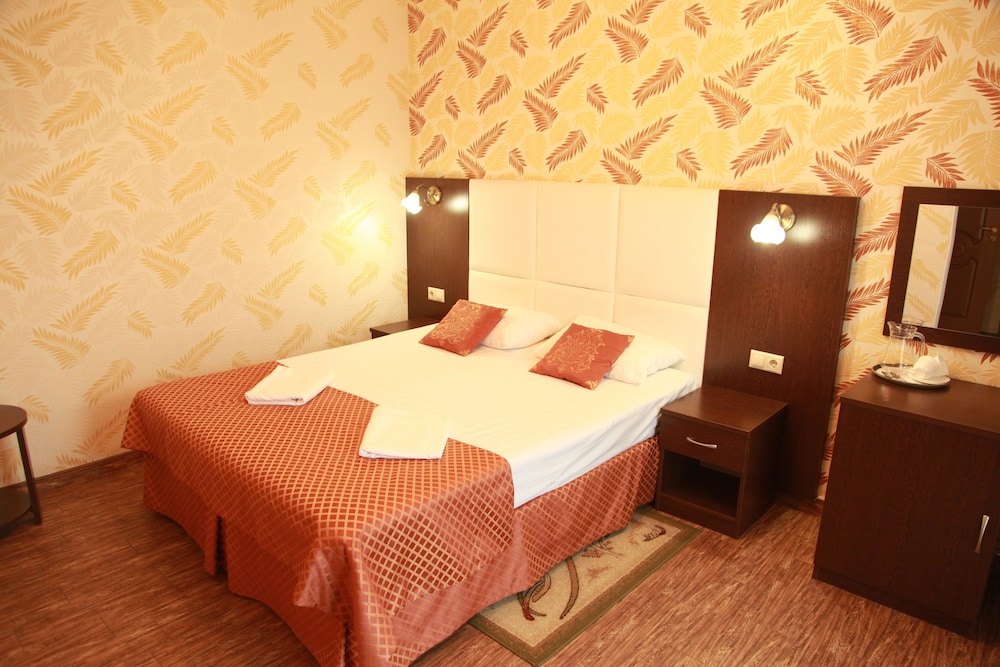 Deluxe Double or Twin Room, 1 King Bed, Non Smoking, Mountain View