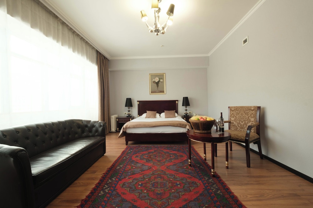 Deluxe Double Room photo 2