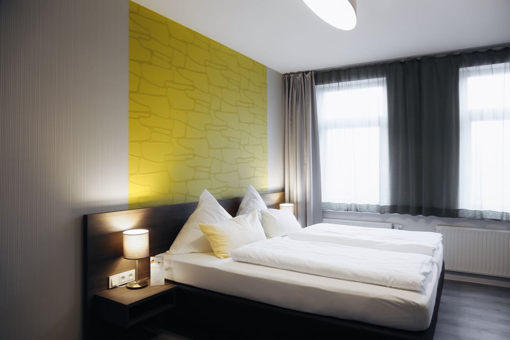 Double or Twin Room photo 2