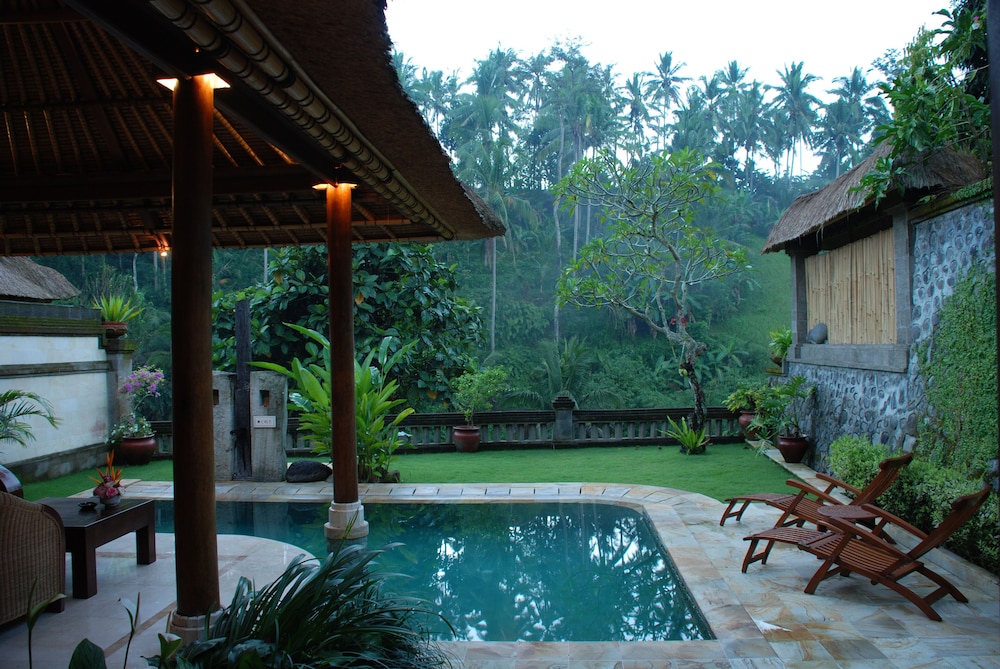 Elephant Pool Villa thumbnail 6