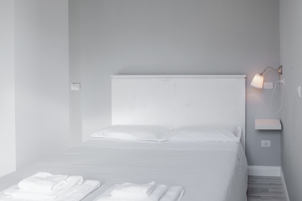Basic Double Room photo 2