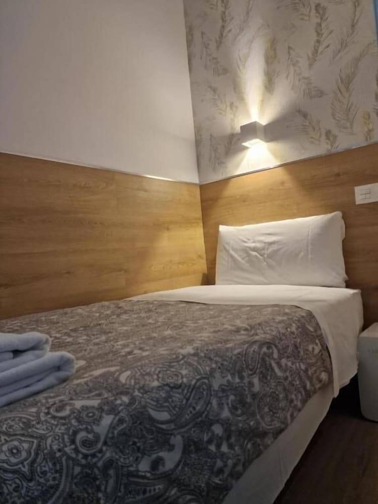 Economy Single Room