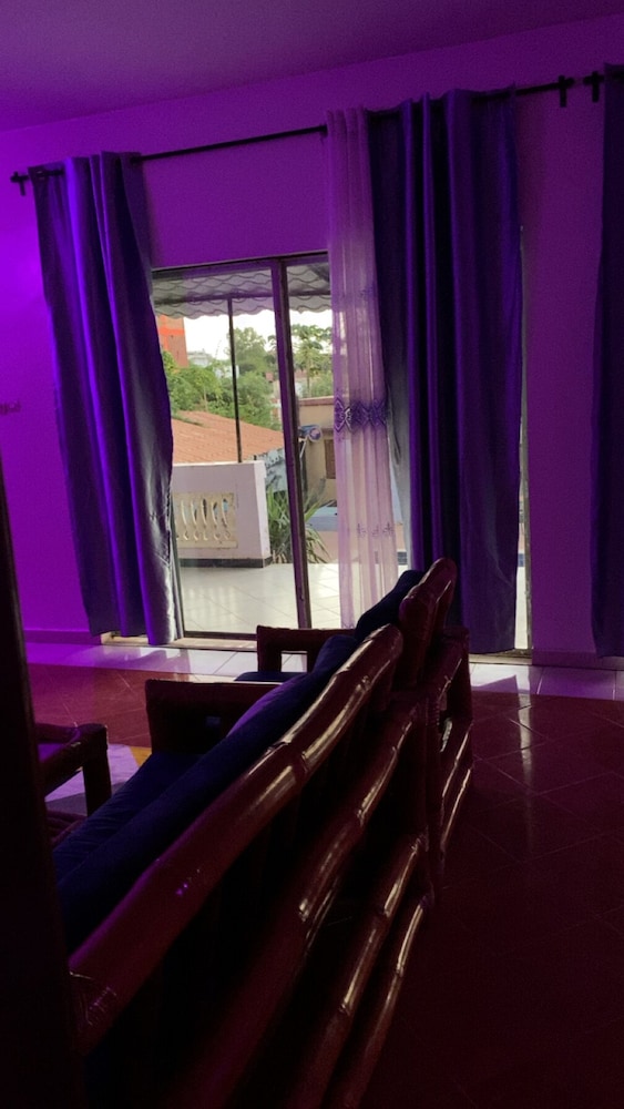 Family Apartment photo 2