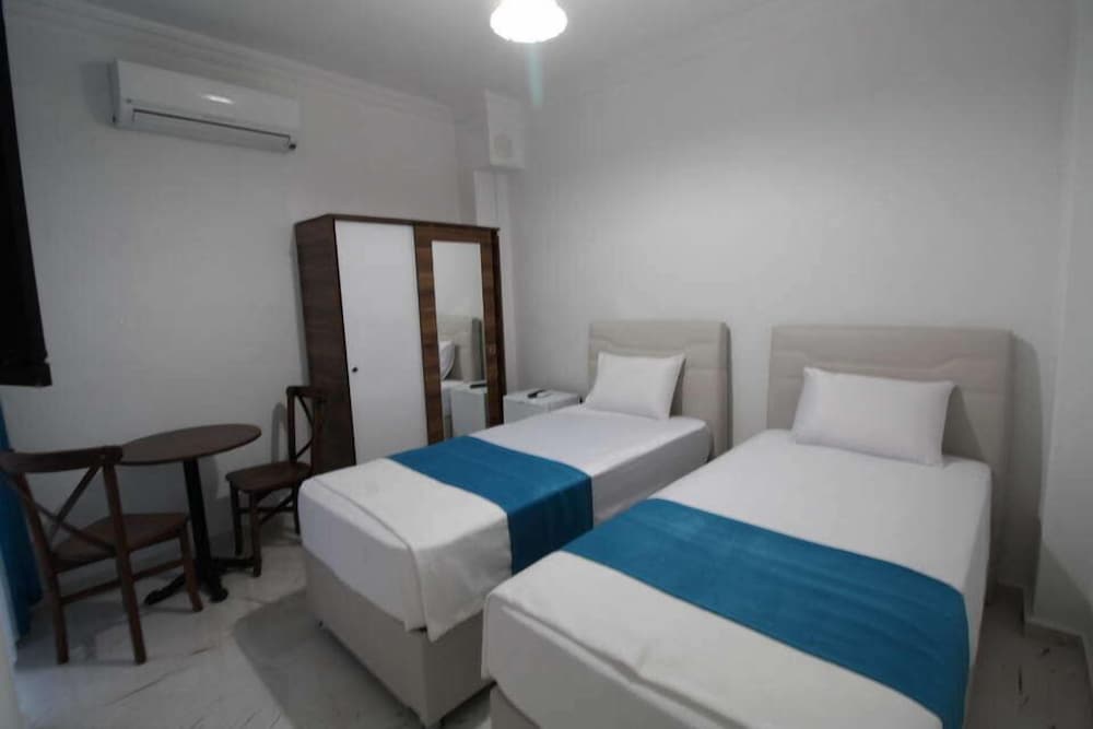 Deluxe Twin Room photo 1
