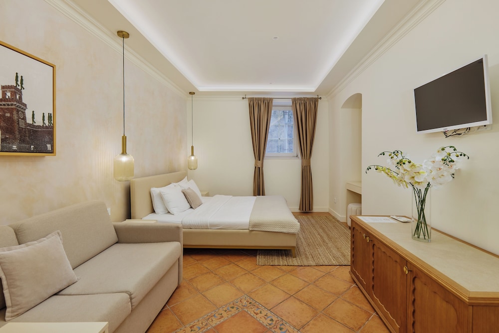Comfort Family Room with Internal View photo 1