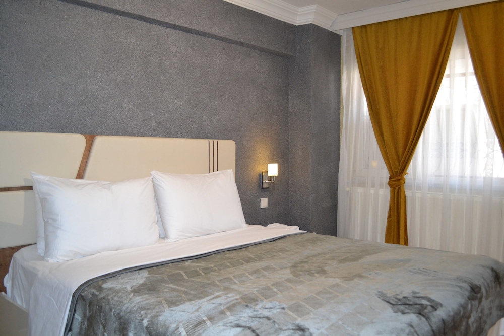 Deluxe Studio Suite, 1 Bedroom, Jetted Tub photo 2