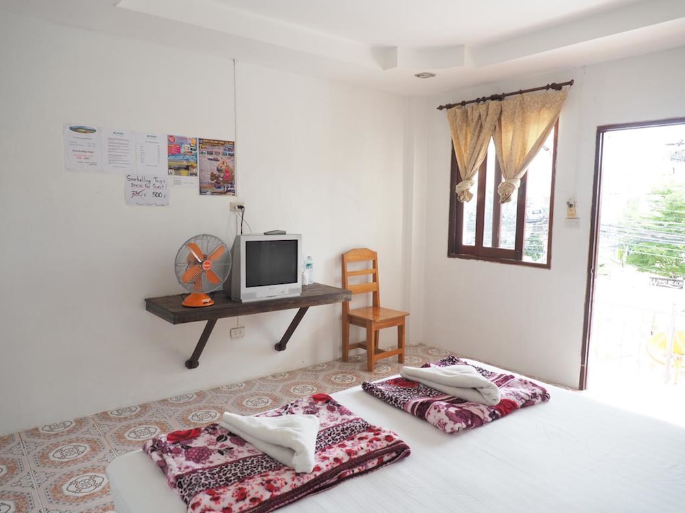 Budget Double Room photo 1