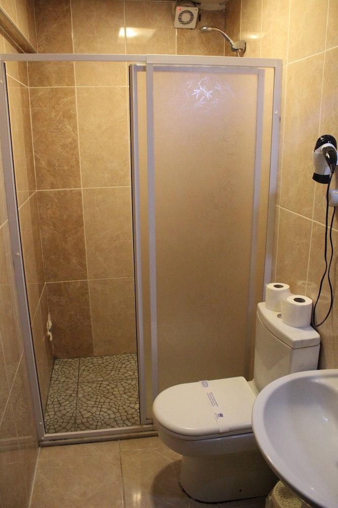 Quadruple Room photo 2