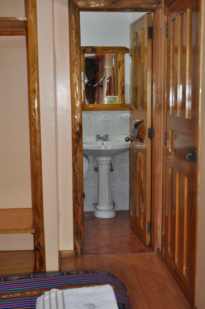 Traditional Triple Room, 3 Twin Beds photo 3