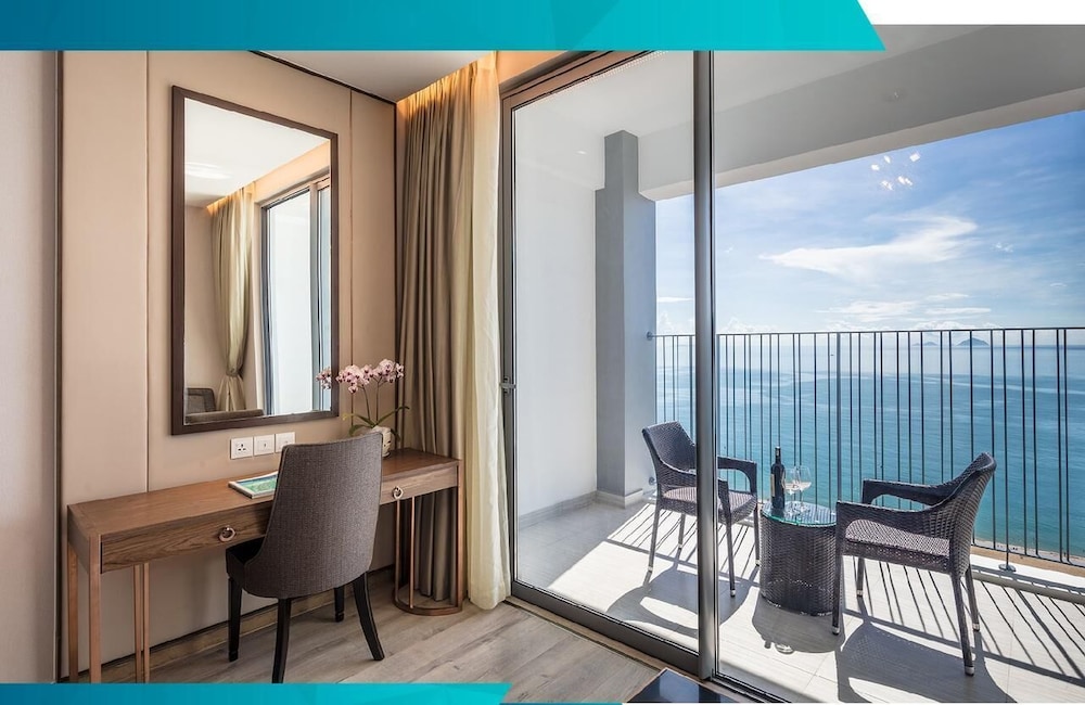 Premium Double Room, 1 King Bed, Sea View photo 1