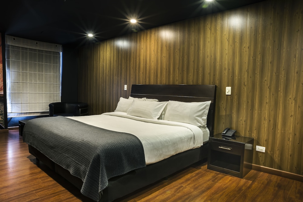 Business Room - Photo 3