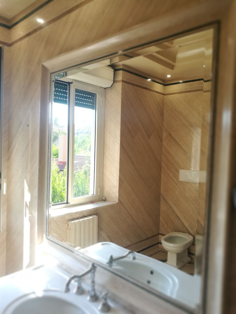 Deluxe Quadruple Room, Sea View photo 2