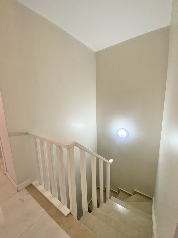 Classic Condo, 3 Bedrooms, Mountain View photo 3