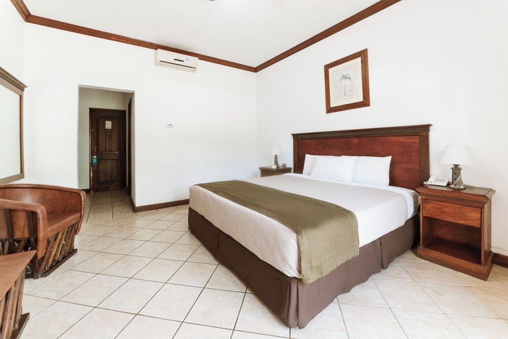 Deluxe Double Room, 1 King Bed photo 1