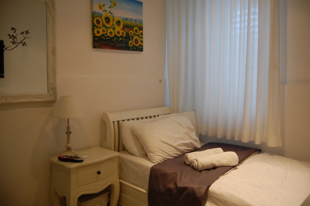 Economy Double Room photo 2