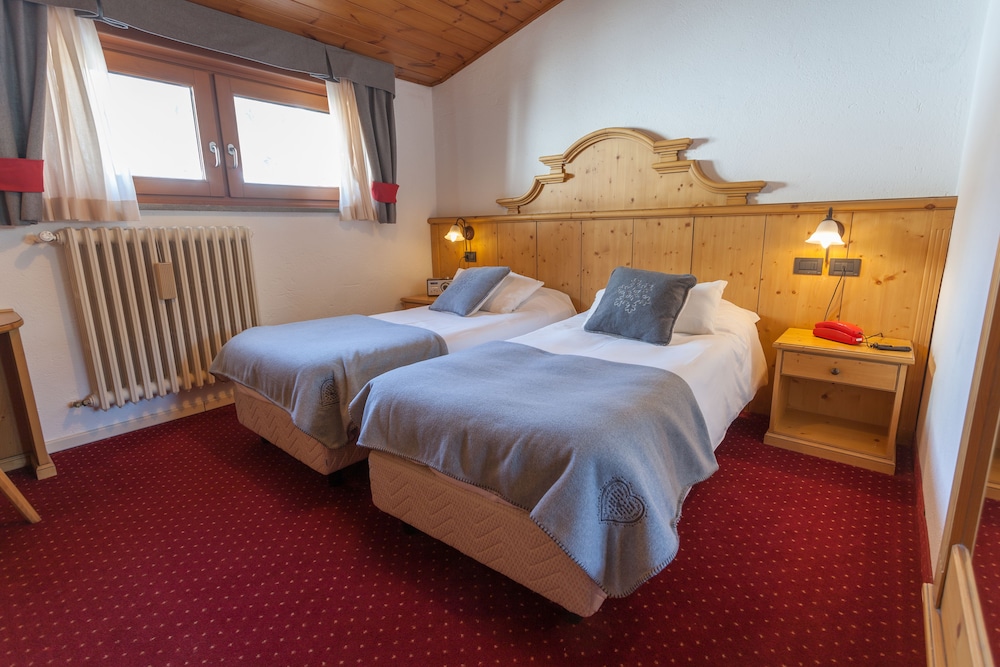 Camera Standard con letto matrimoniale o 2 letti singoli