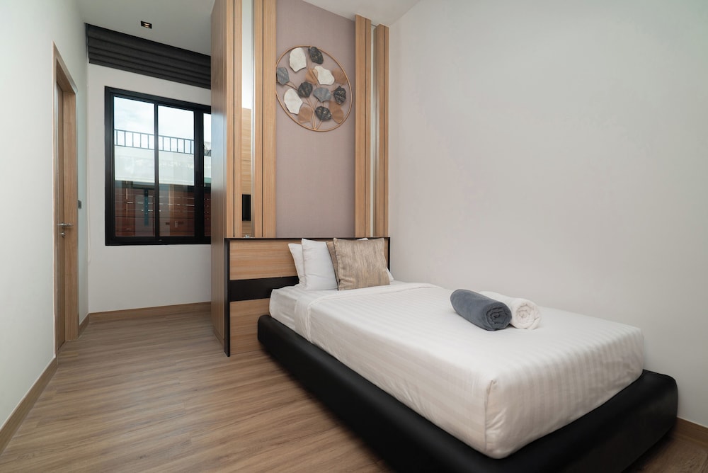 2 Bedroom Junior Pool Villa - Photo 4