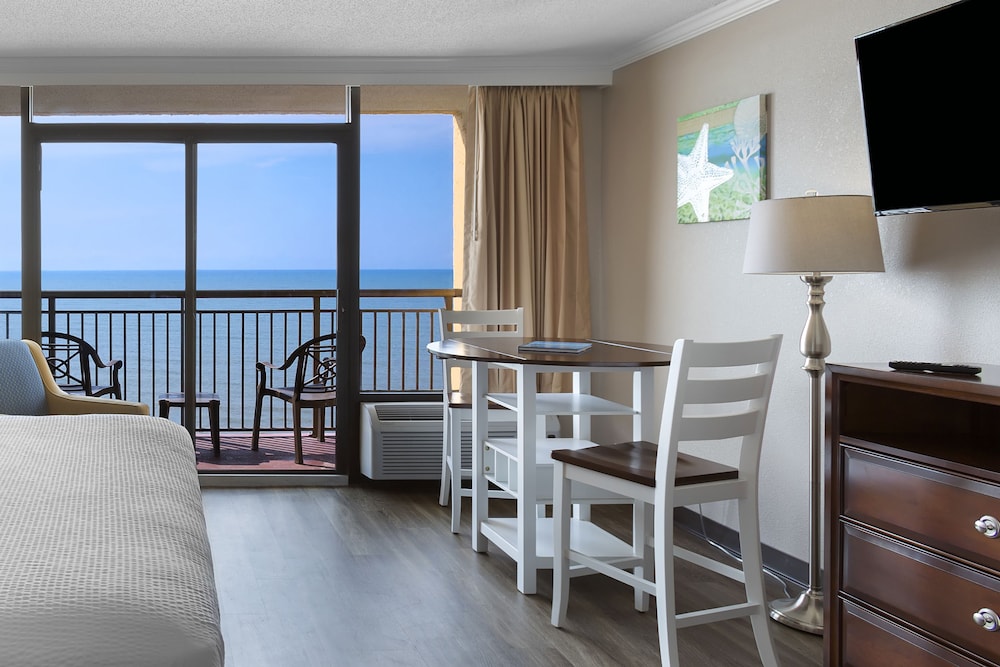 Oceanfront King Efficiency photo 3
