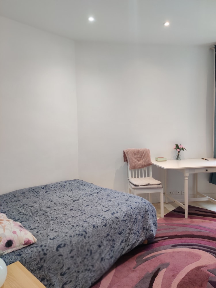 Eiffel Bliss (Use of 2nd room = Double rate to be paid on site + to be confirmed in advance) photo 2