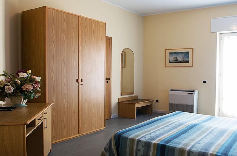 Classic Room - Photo 1