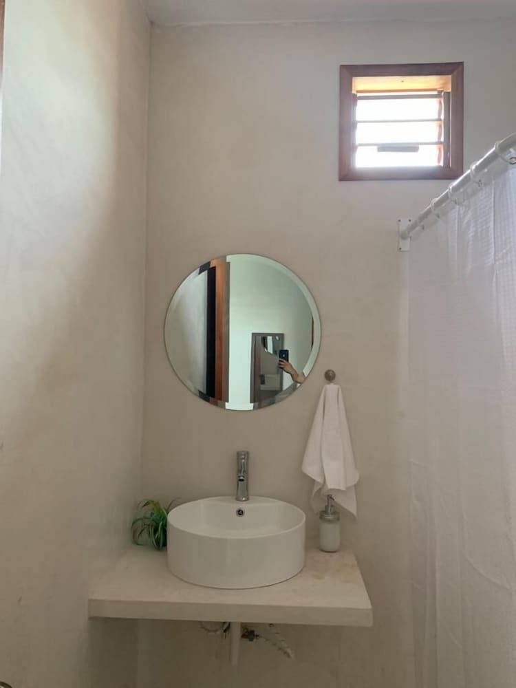 Double Room, 1 King Bed, City View photo 2