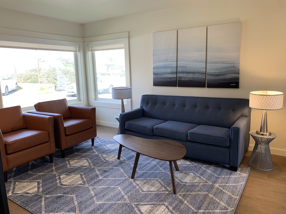 Courtyard Suite photo 1
