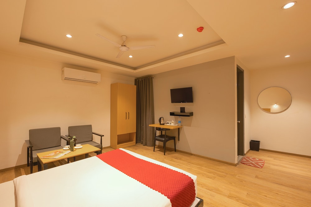 Super Deluxe Room with Free WiFi - Photo 5