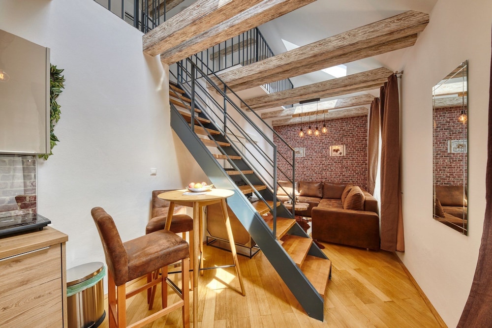 Comfort Studio