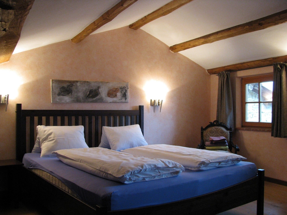 House photo 2