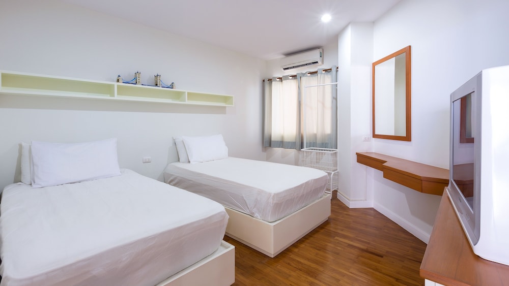 2 Bedroom Apartment with Sea View (No WiFi in room) photo 3