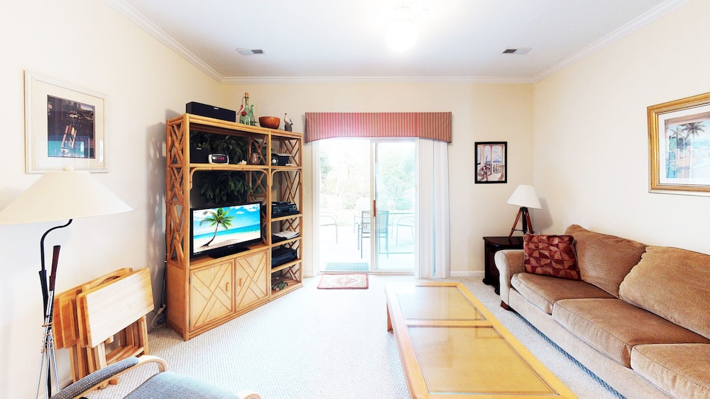 Condo, 2 Bedrooms