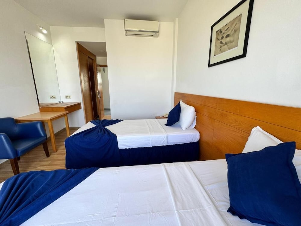 Comfort Room, Sea View