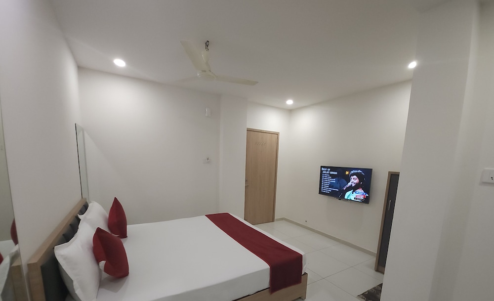 Standard Room photo 2