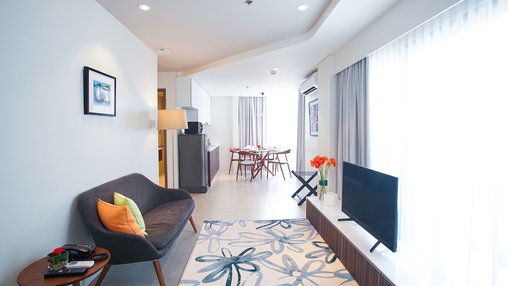 Premier Suite, 1 Bedroom (guests age 18-59) - Photo 5