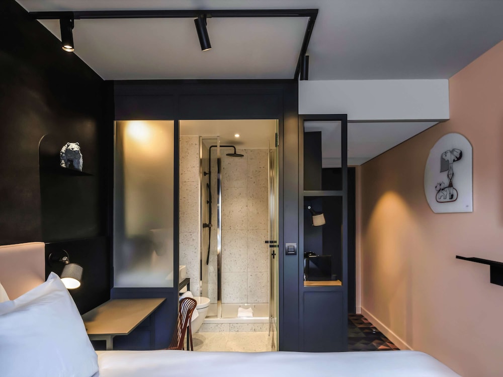 Comfort Room, 1 Double Bed, Garden View