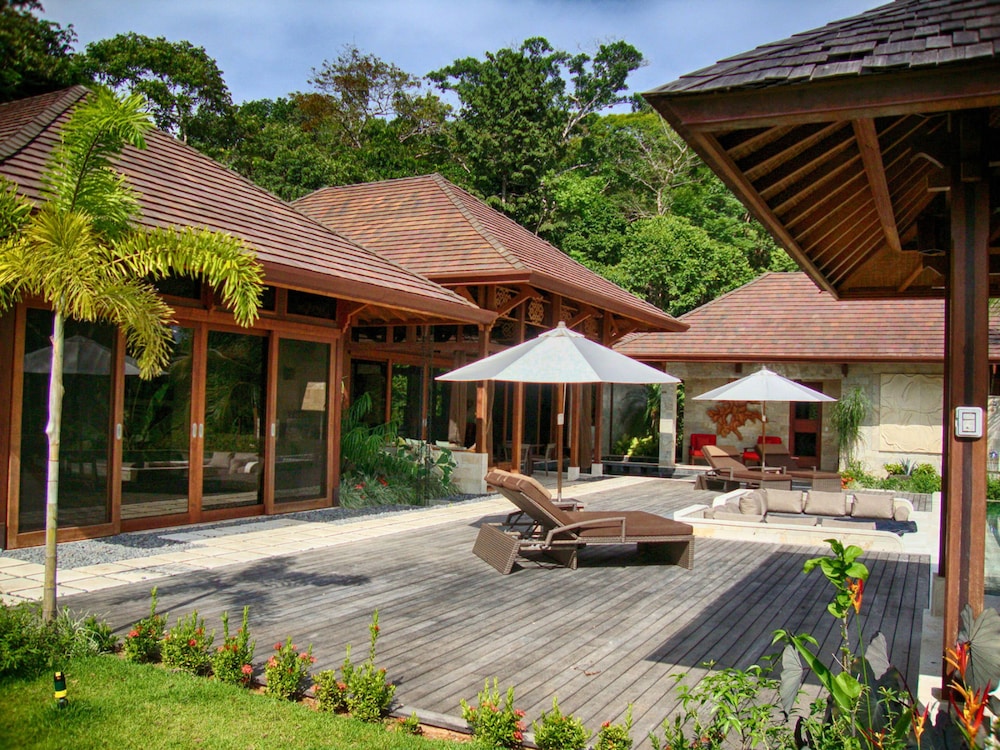 Deluxe House, 3 Bedrooms, Private Pool, CASA BELLAVIA
