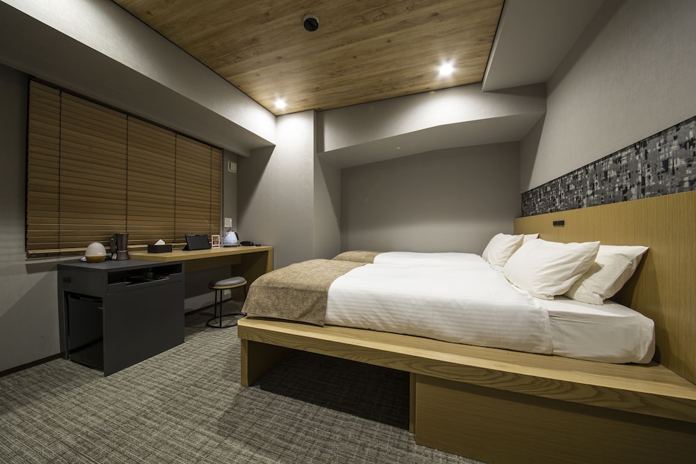 Accessible Twin Room photo 2