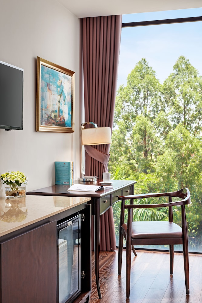 Deluxe Twin Room, City View - Photo 2