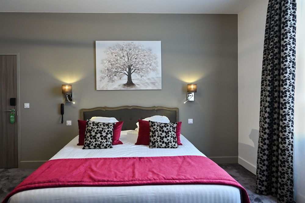 Deluxe Room - Photo 1