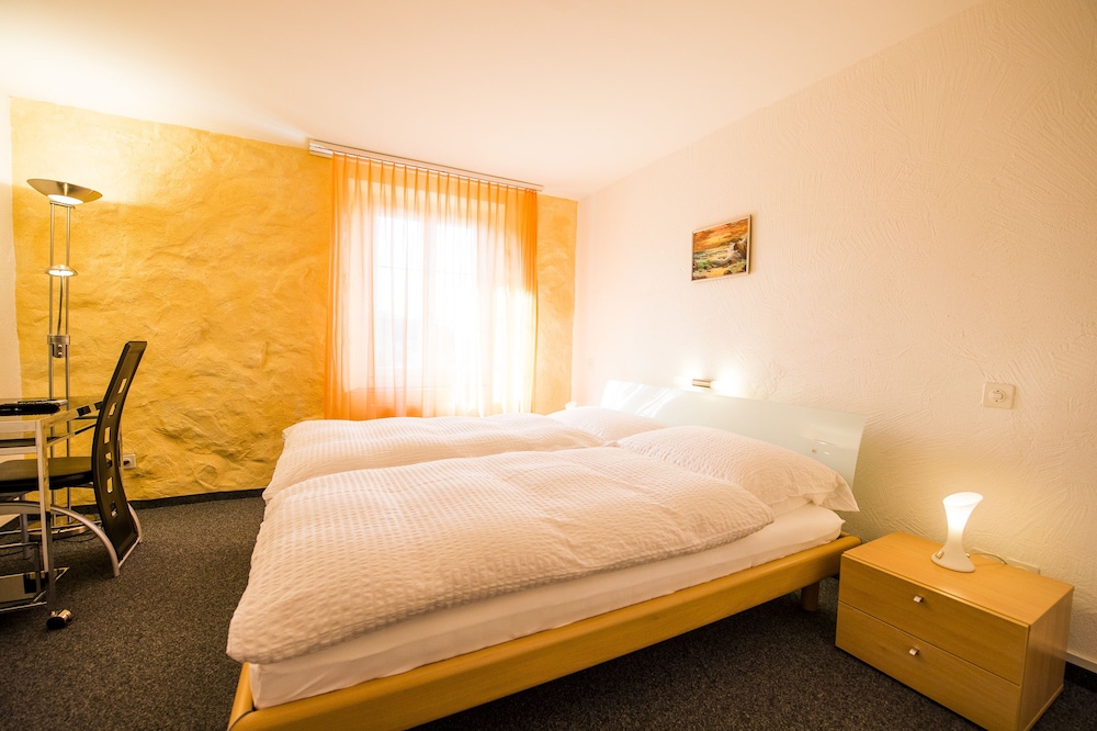 Double Room - Photo 4