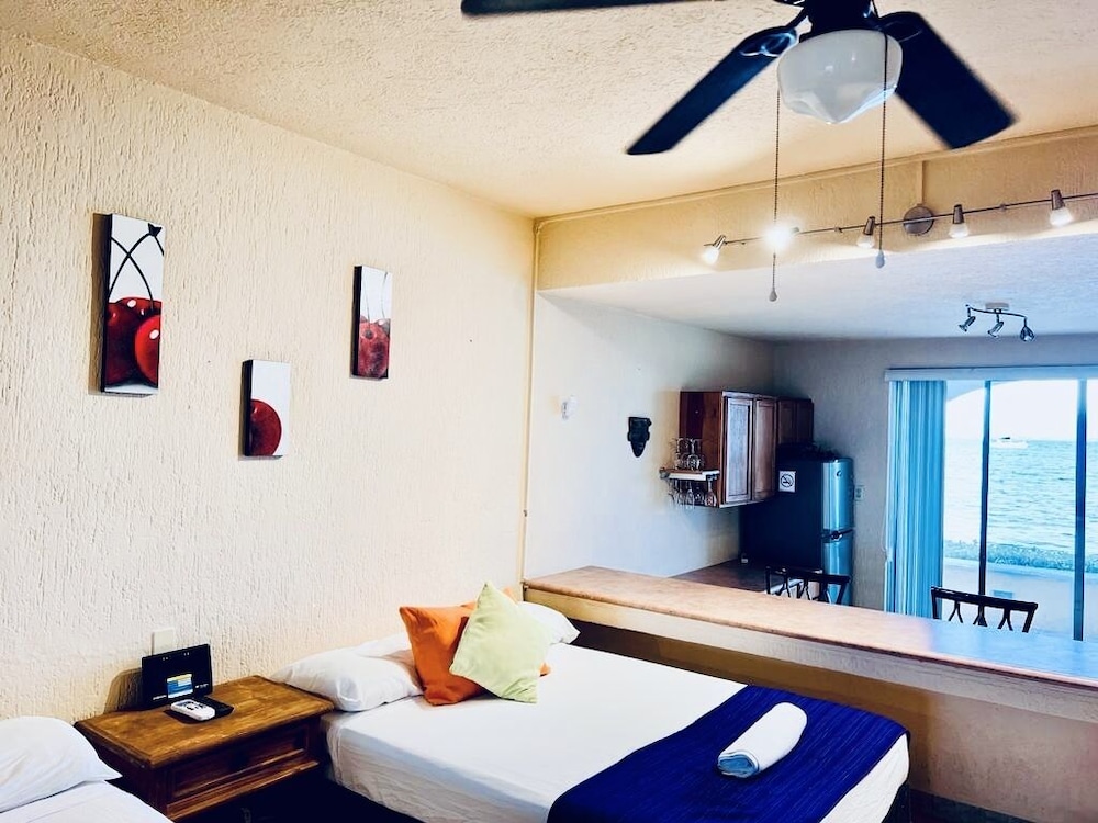 Deluxe Studio Suite