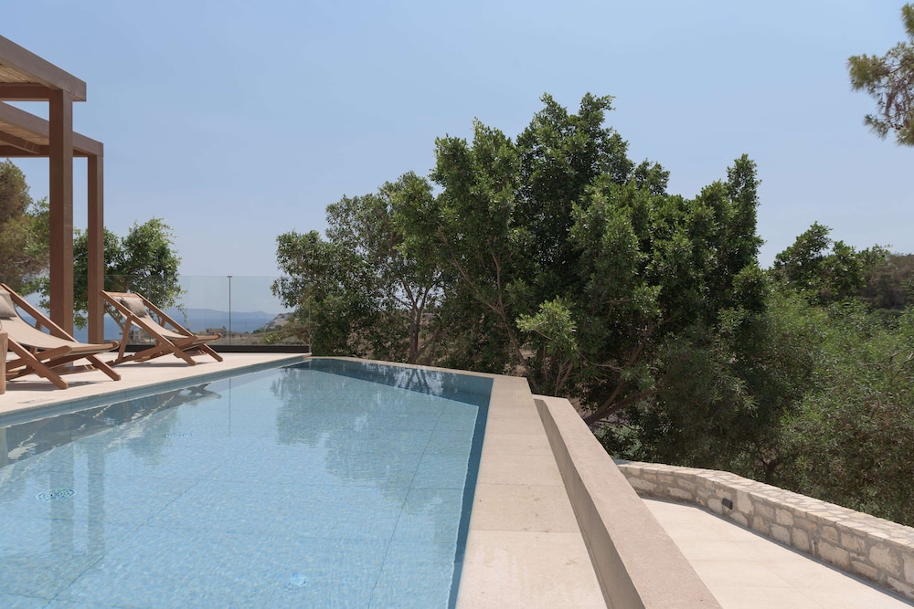 Hilltop Suite Private pool - Garden or Side Sea View- Adults Only - Photo 14