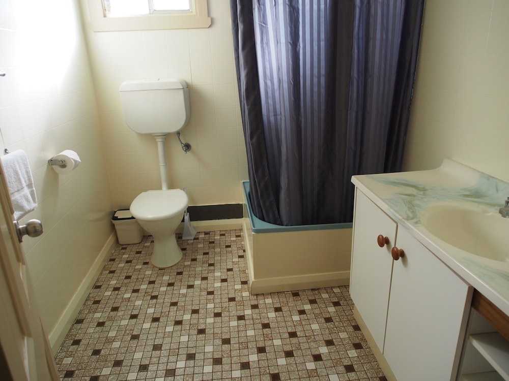 Standard Suite, Multiple Bedrooms, Kitchen (House 2) photo 2