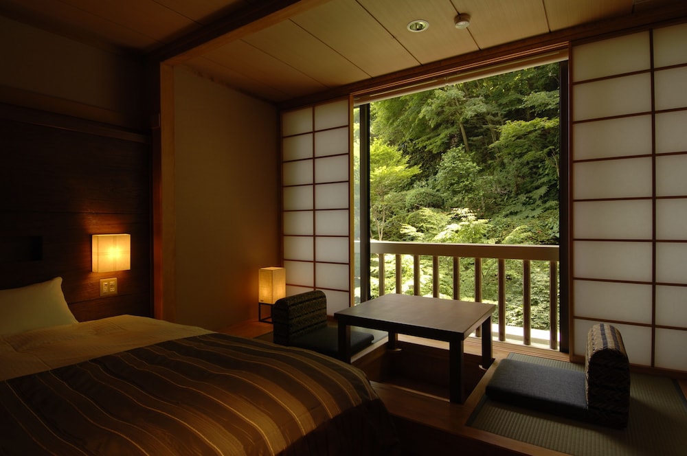 Modern Japanese Western Style Room photo 3