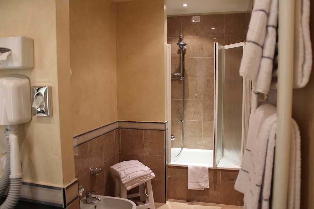 Junior Suite - Photo 9