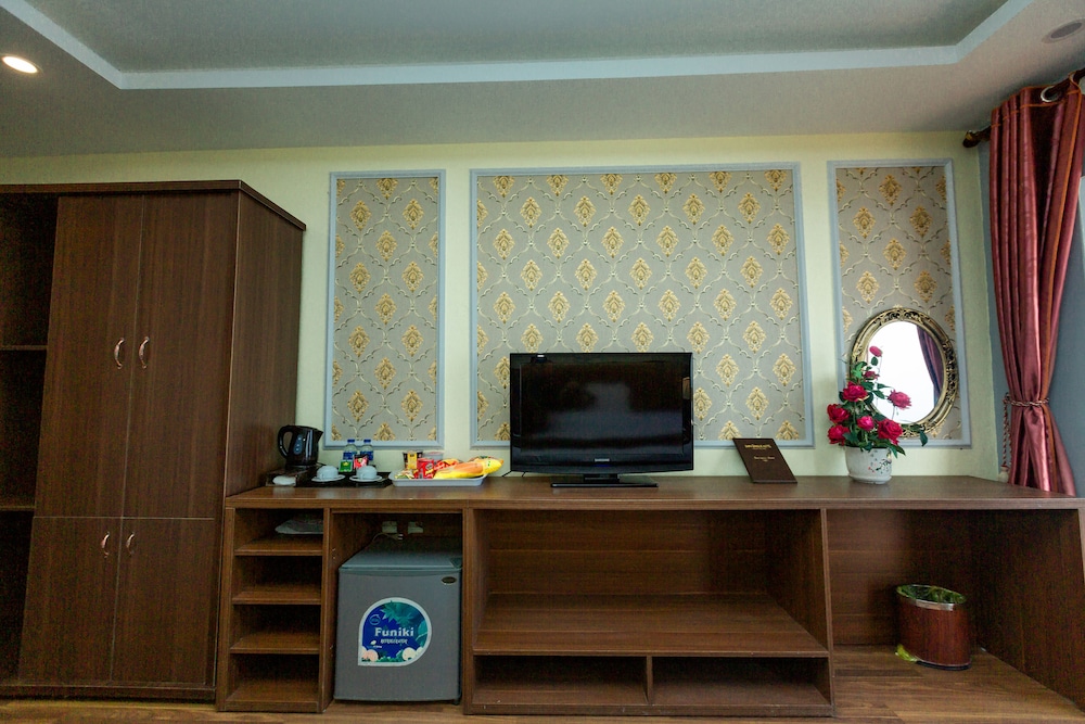 Deluxe Family Room photo 3