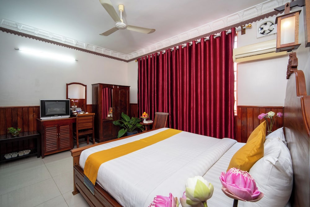 Superior Double Room, City View